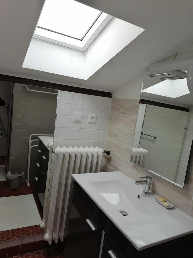 Appartamento Lou Mas Suzoun Ucel Esterno foto